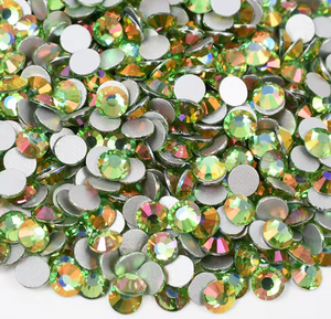 Peridot Light Glass Rhinestones